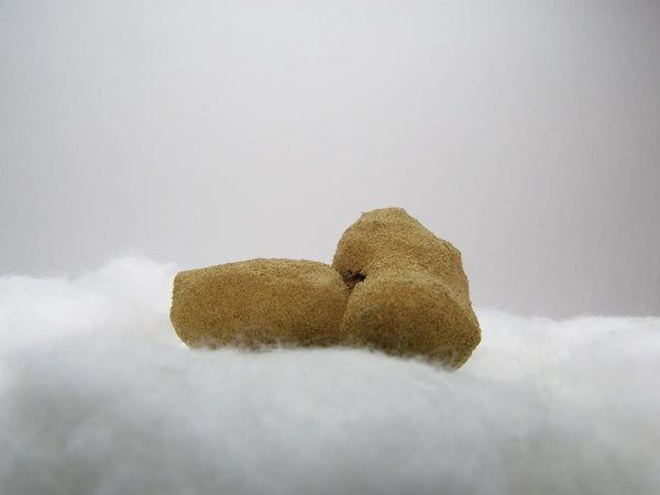 Moonrock CBD indoor enrobée de pollen, aux arômes fruités, citronnés et floraux
